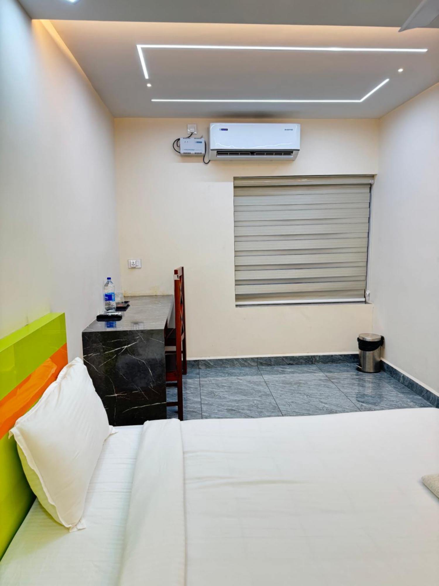 Kochi Krishnakripa Premium Residency酒店 外观 照片