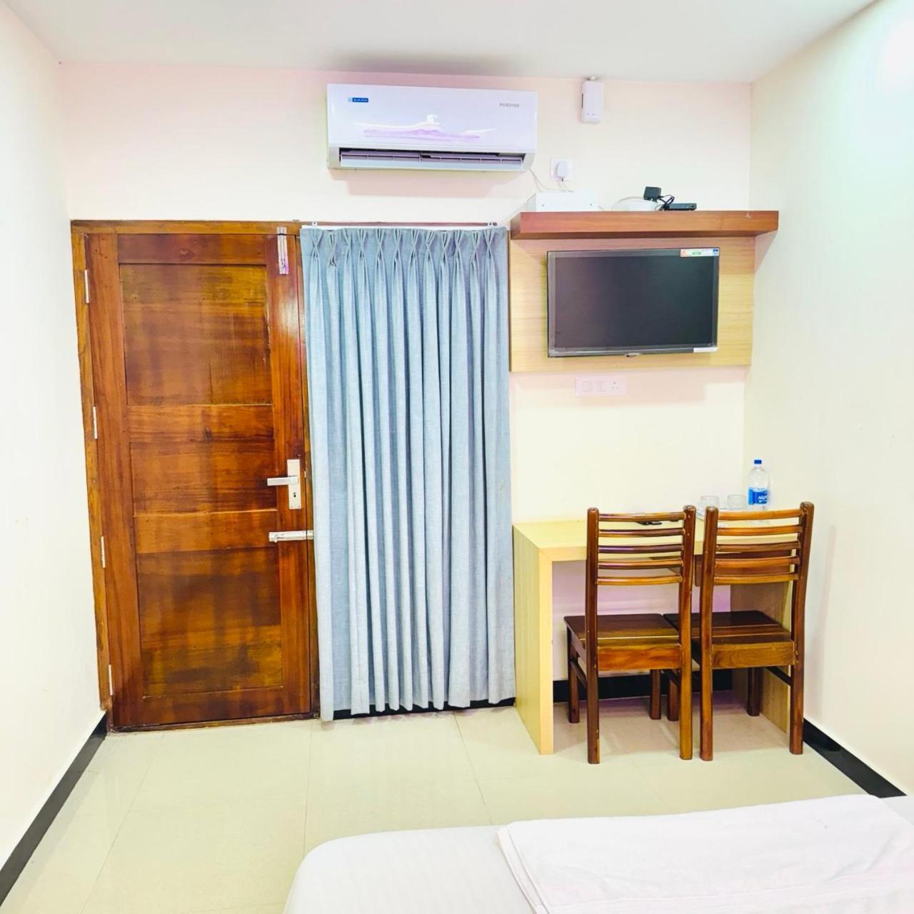 Kochi Krishnakripa Premium Residency酒店 外观 照片